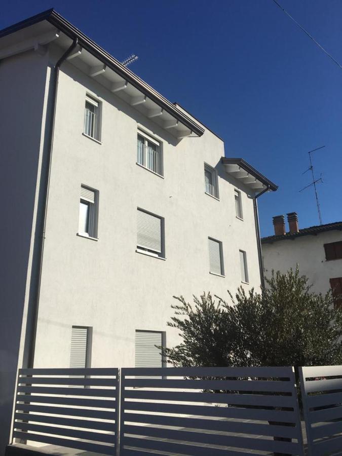 Villa Zaira Sorbara Exterior photo